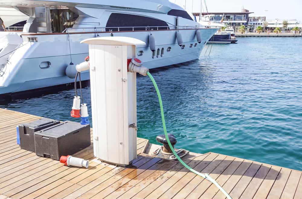 3 Tips to Choose The Best Marine Battery Charger For Your Boat
